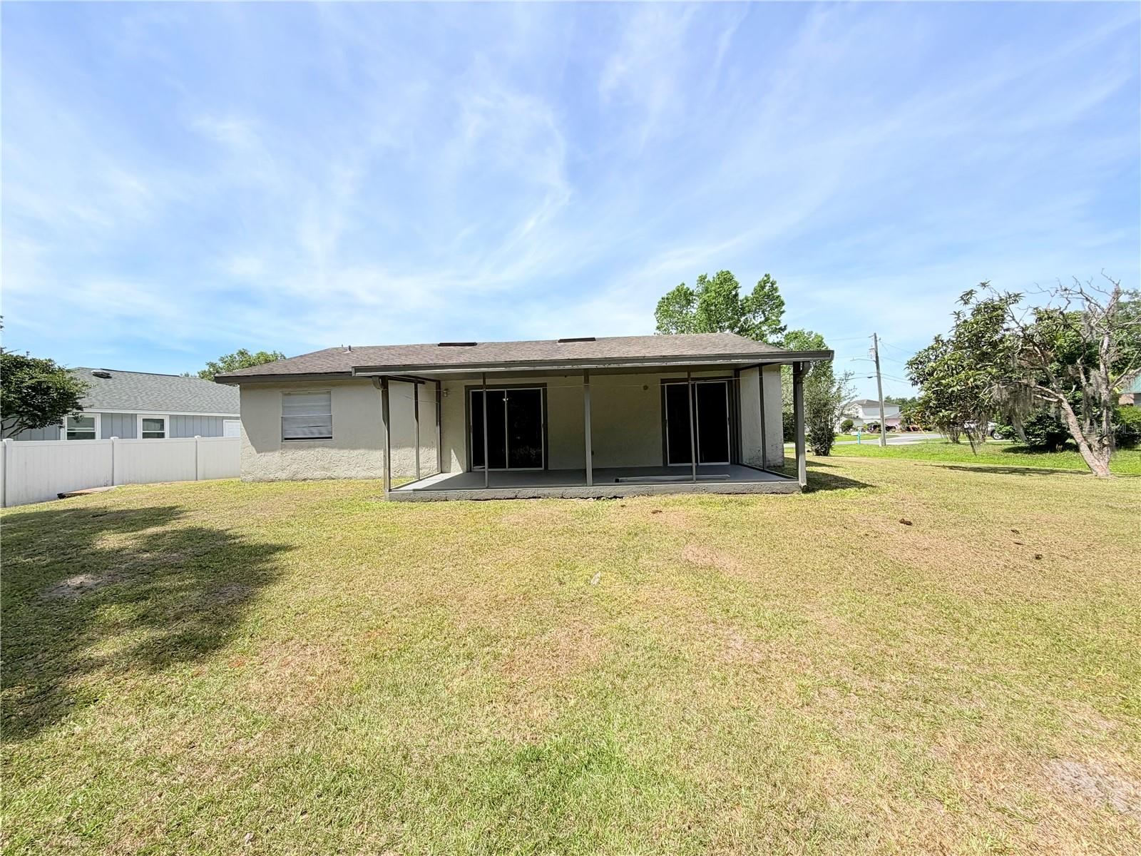 336 Montgomery Ct Property Photo 24