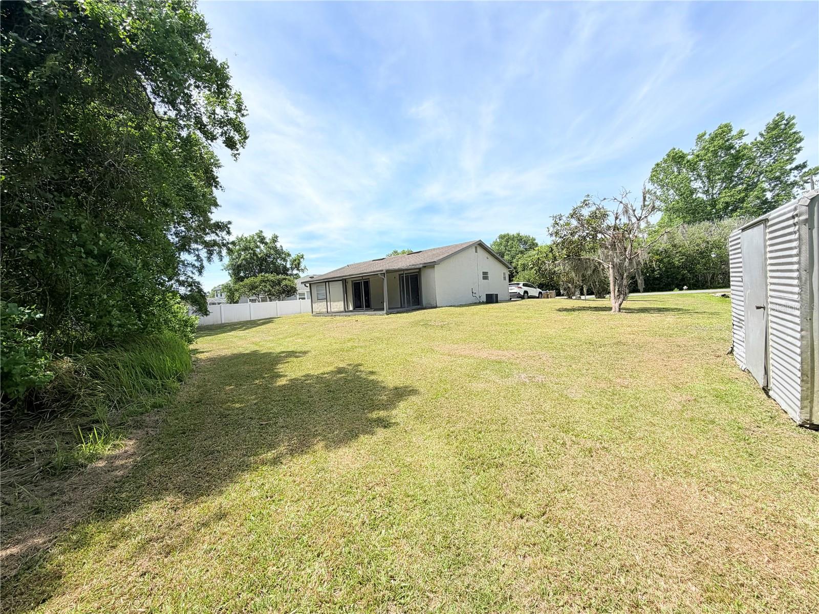 336 Montgomery Ct Property Photo 25
