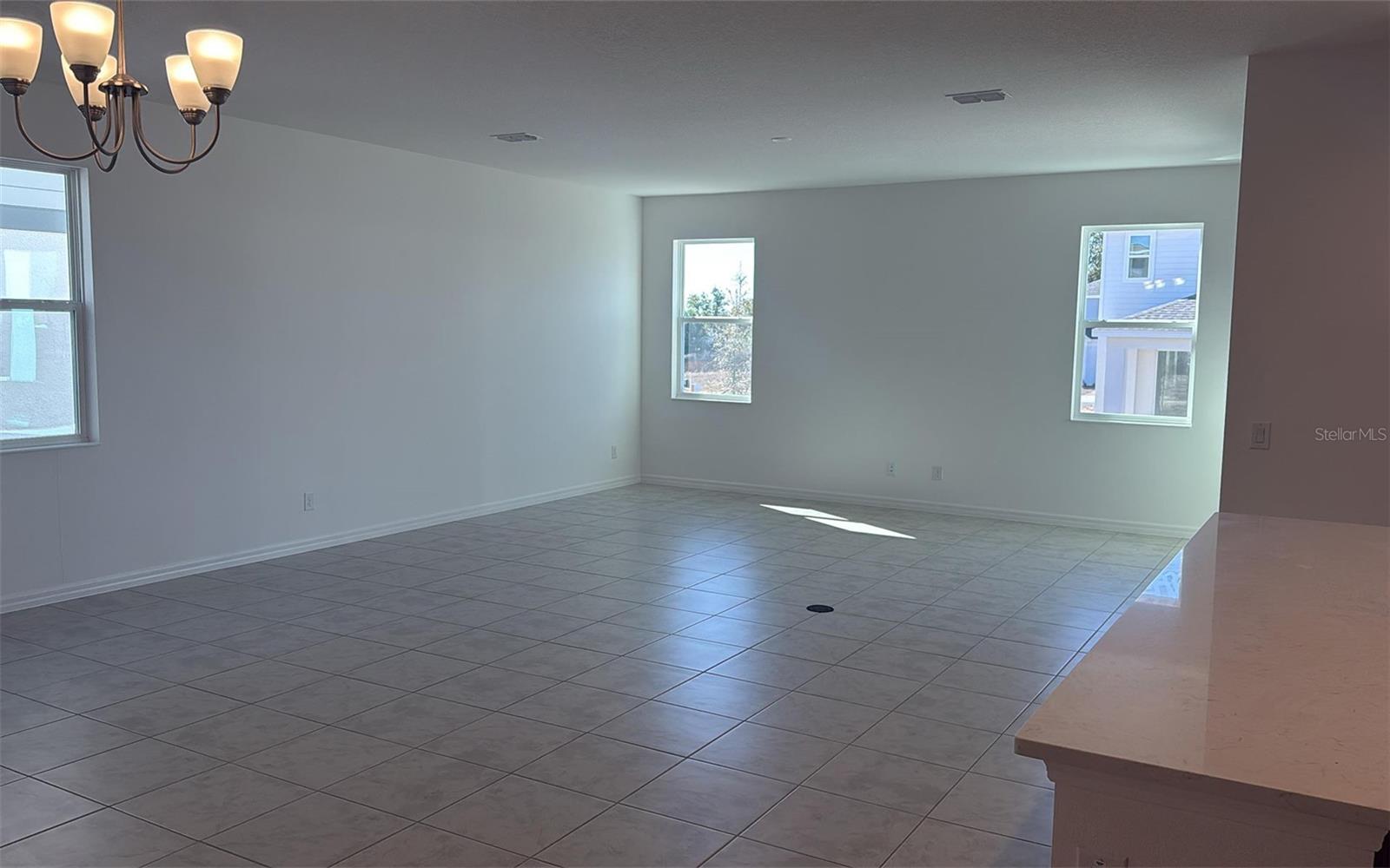 6863 Spanish Imperial St Property Photo 5