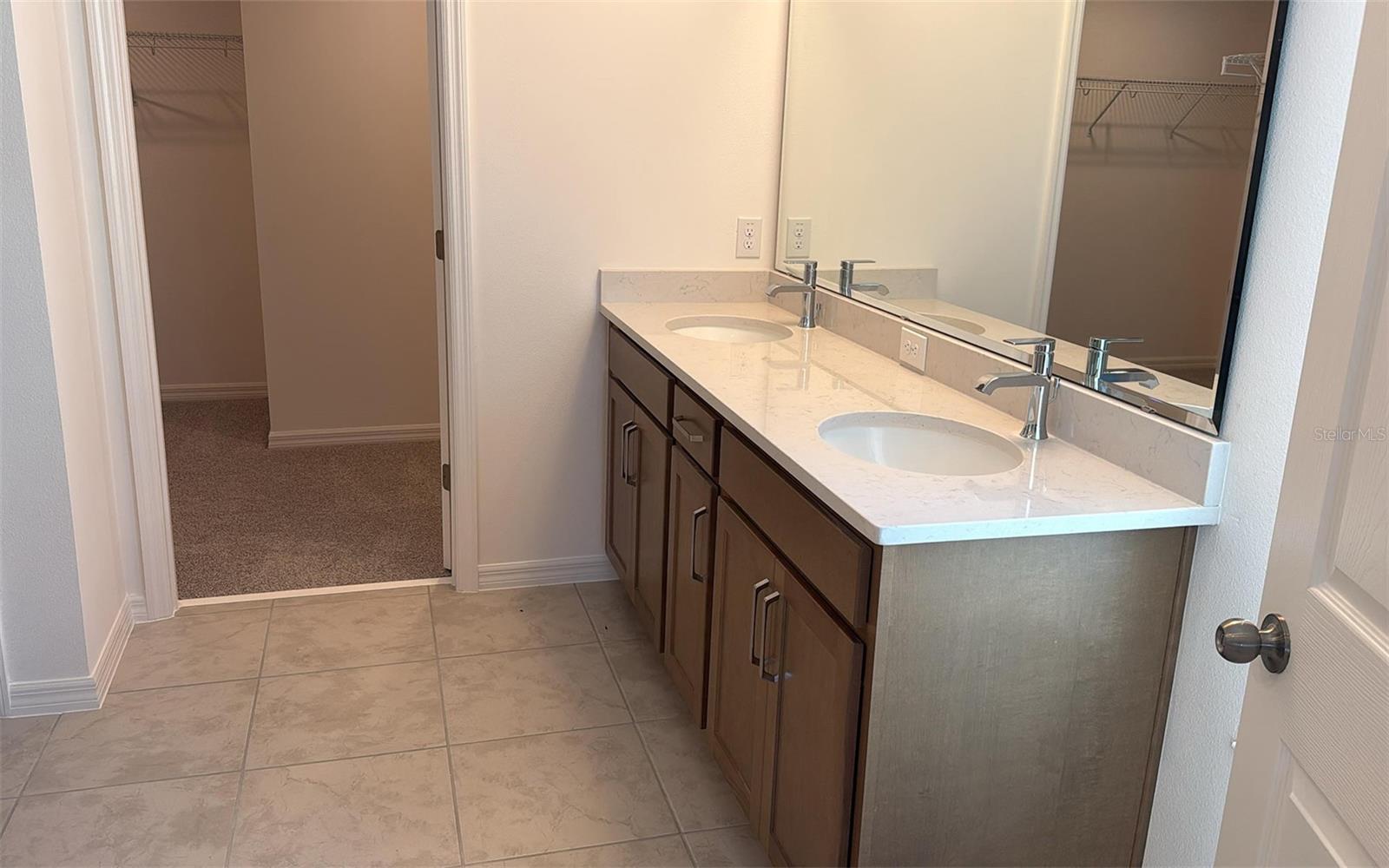 6863 Spanish Imperial St Property Photo 11