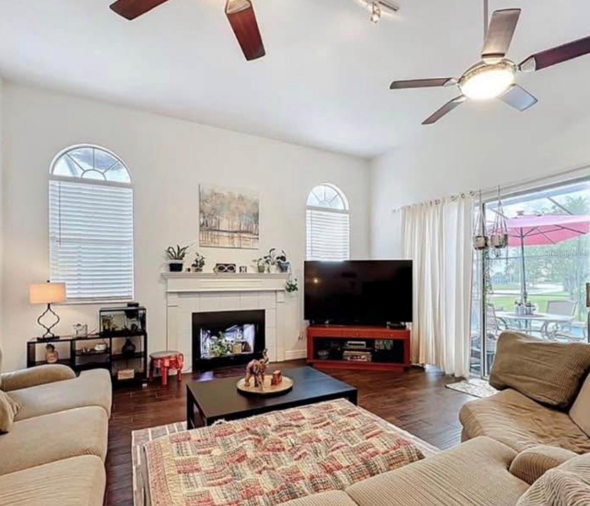 4552 Lake Calabay Dr Property Photo 6