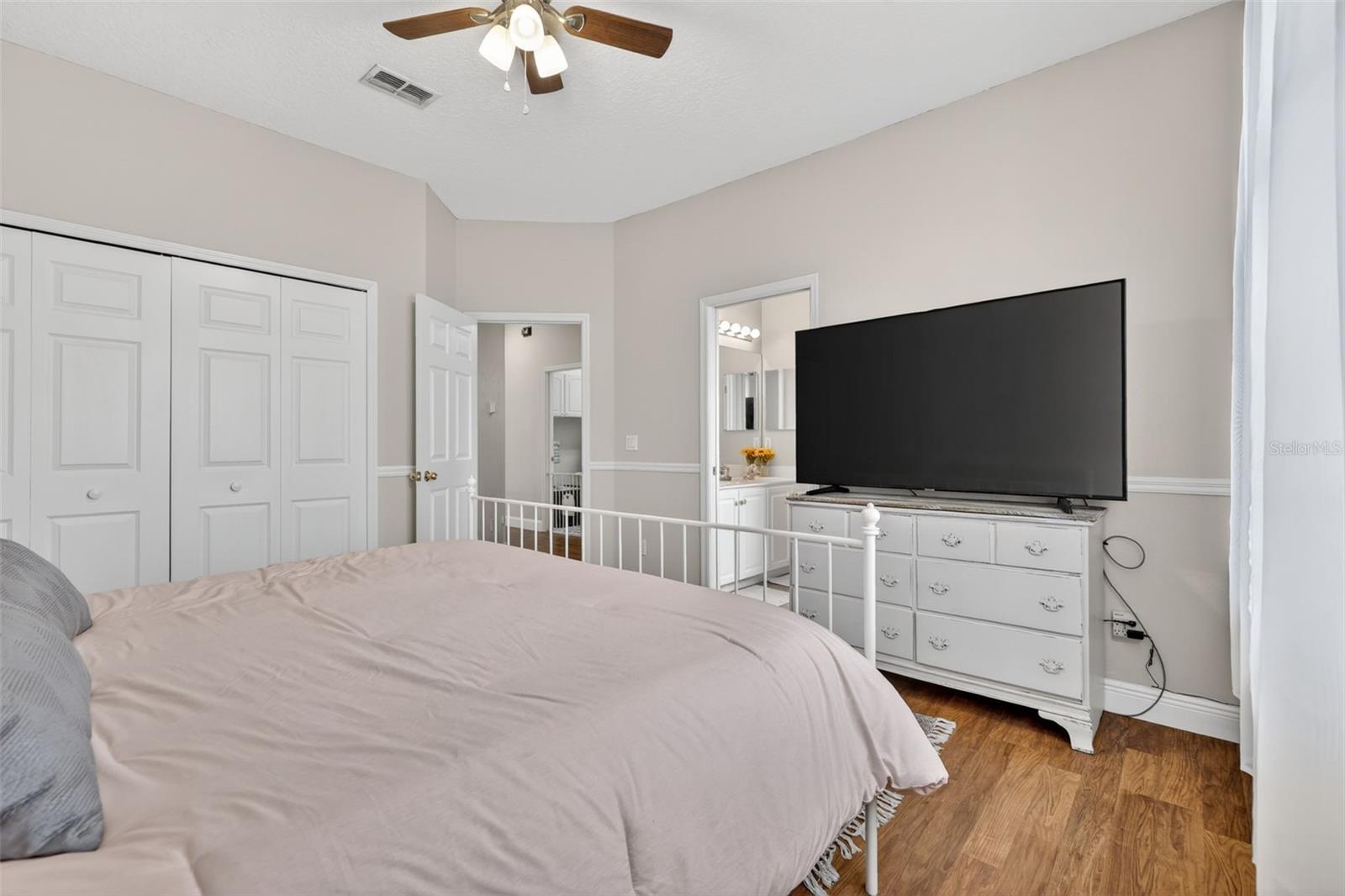 4552 Lake Calabay Dr Property Photo 34
