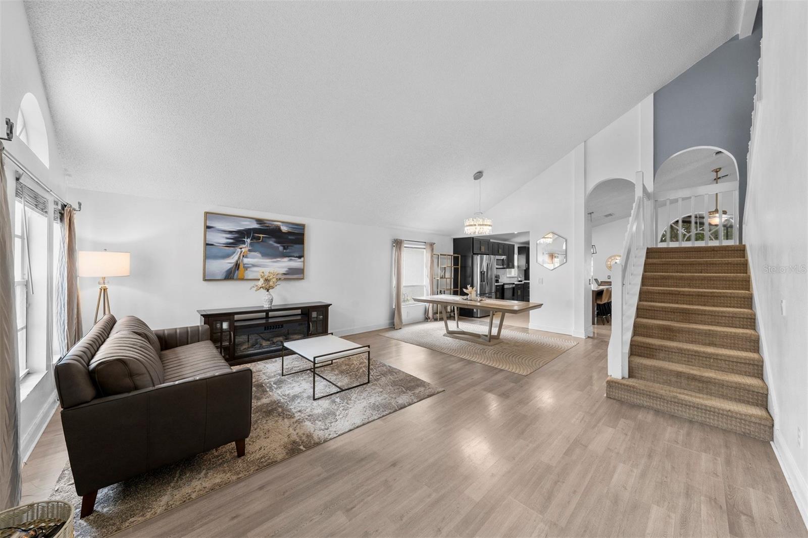 526 Fitzwilliam Way Property Photo 4
