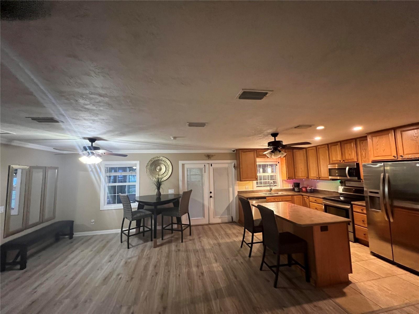 1505 Hontoon Rd Property Photo 5