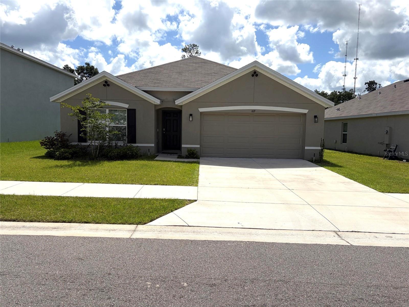 169 SE 66TH CT Property Photo 1