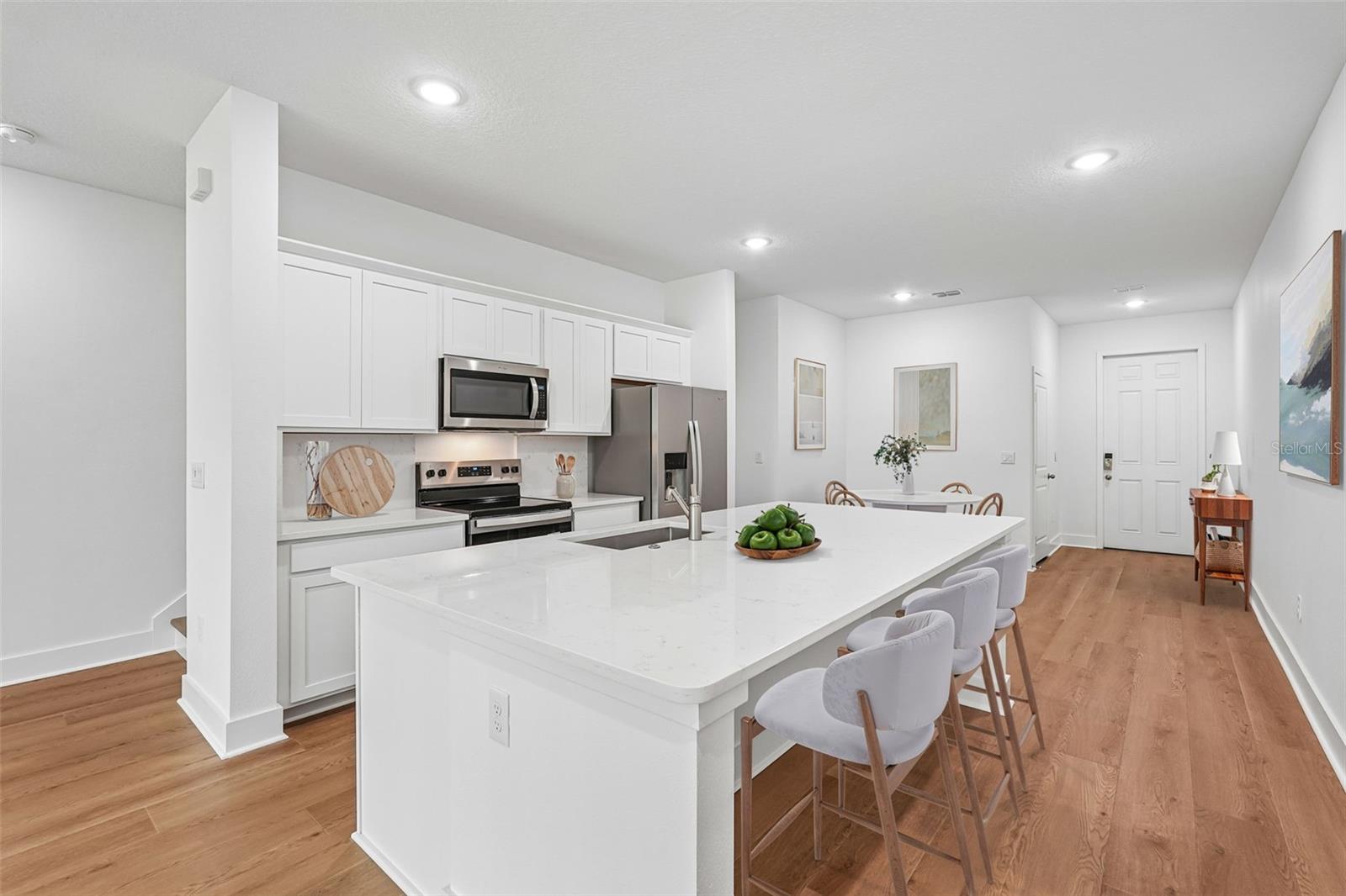 10040 Blackstone Creek Ct #aster Property Photo 3