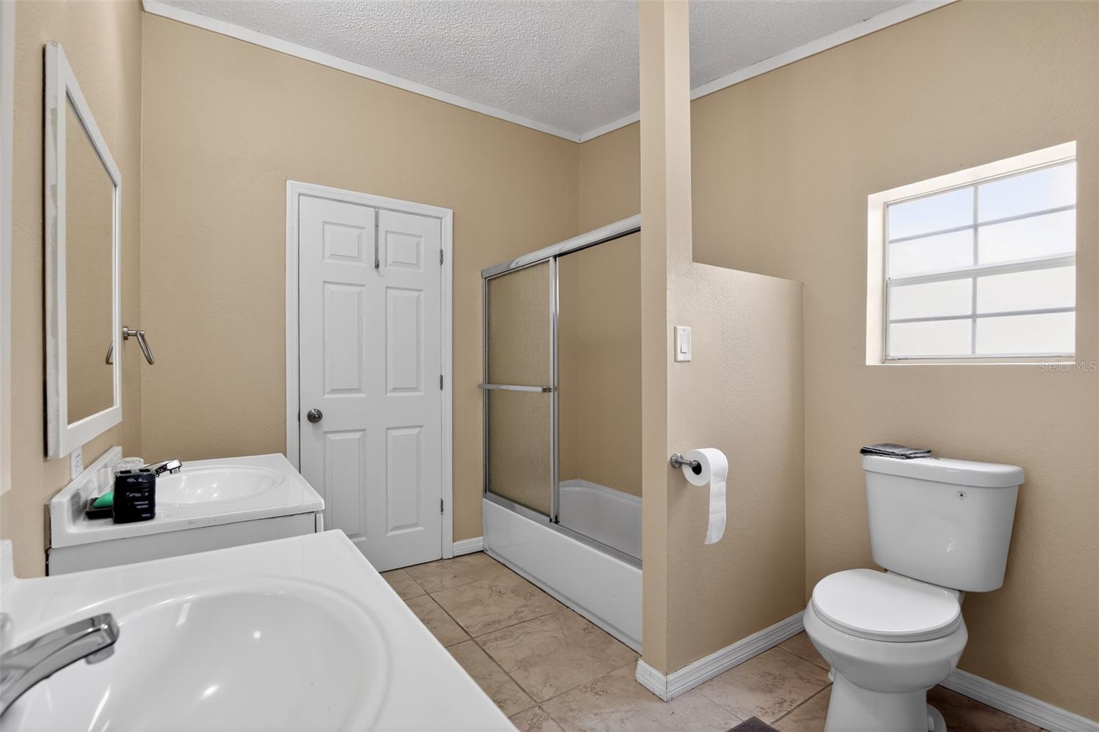 102 Third St Property Photo 19