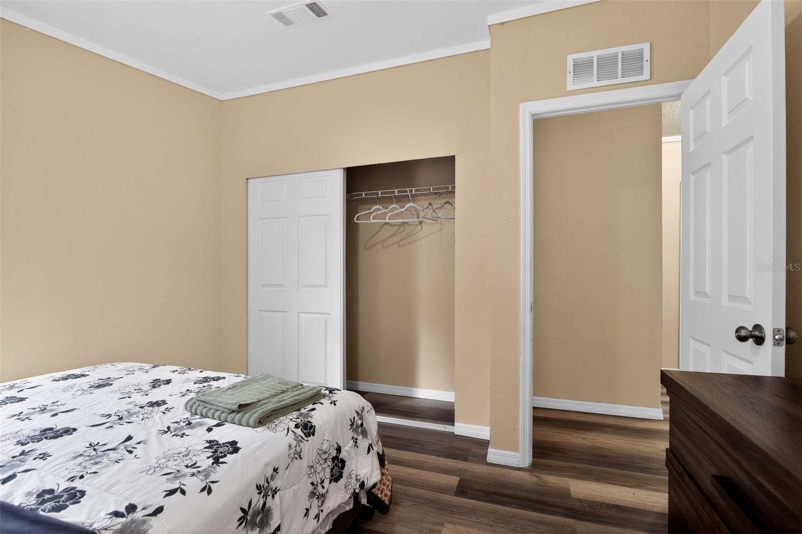 102 Third St Property Photo 24