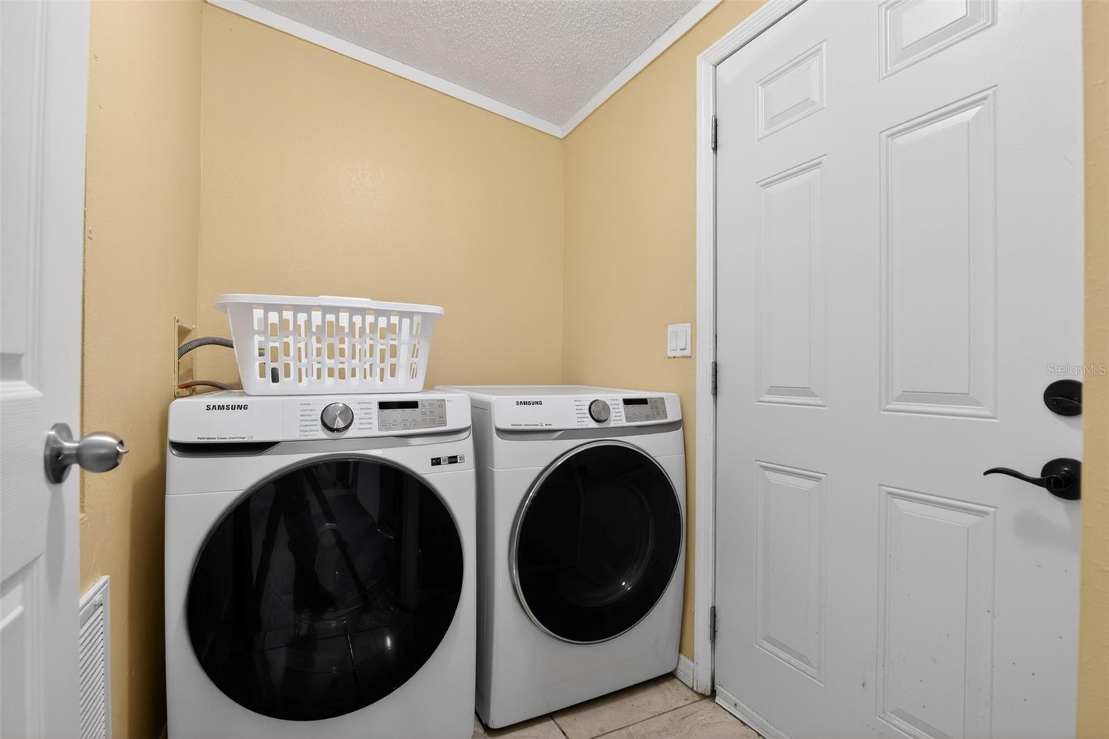 102 Third St Property Photo 30