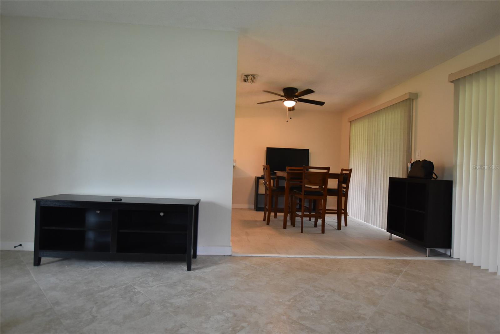 4825 Loretta Ln Property Photo 5