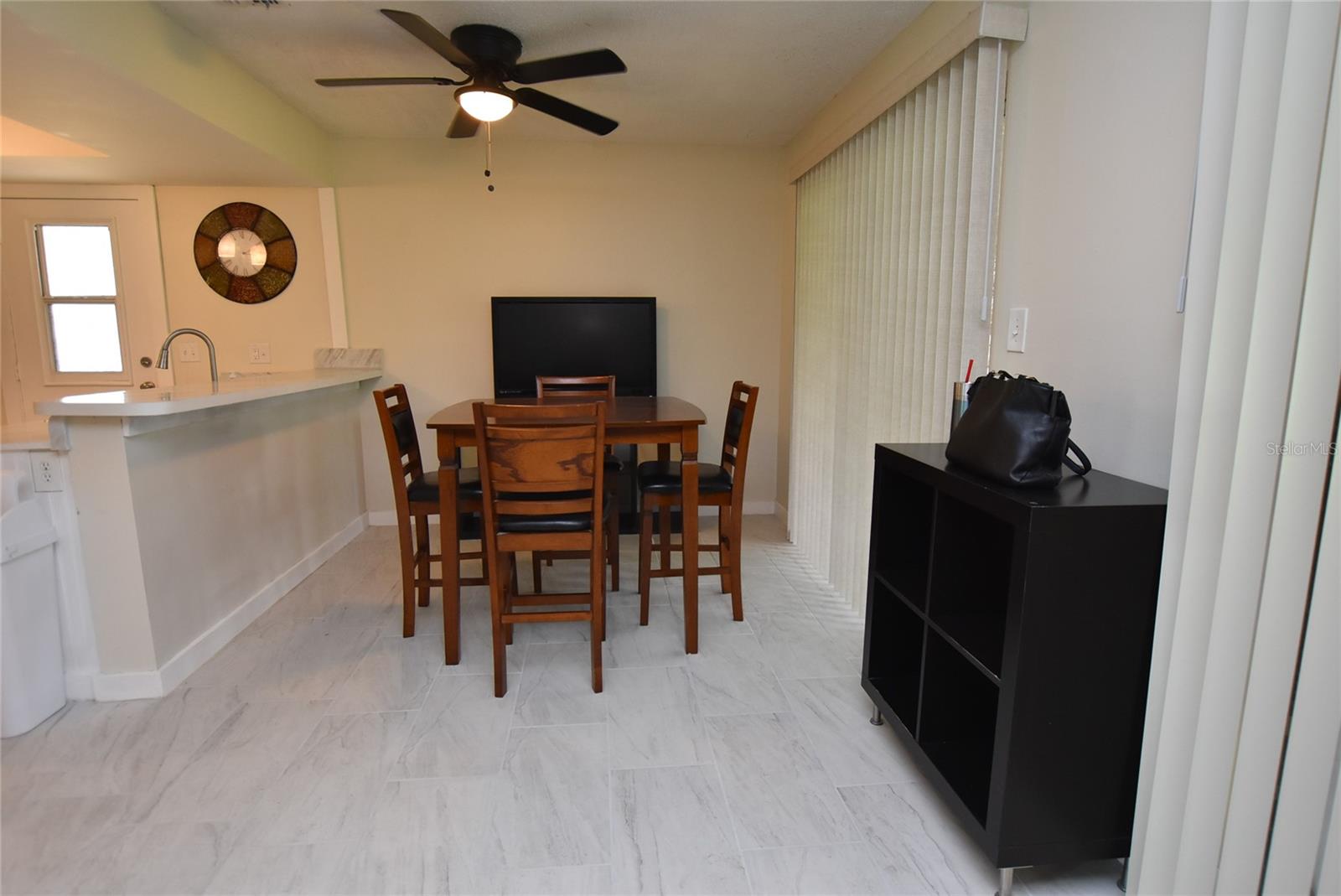 4825 Loretta Ln Property Photo 6