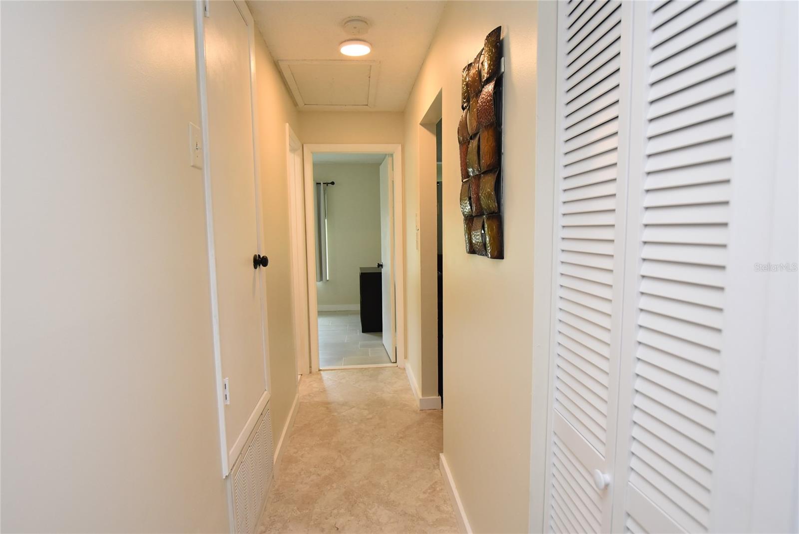 4825 Loretta Ln Property Photo 18