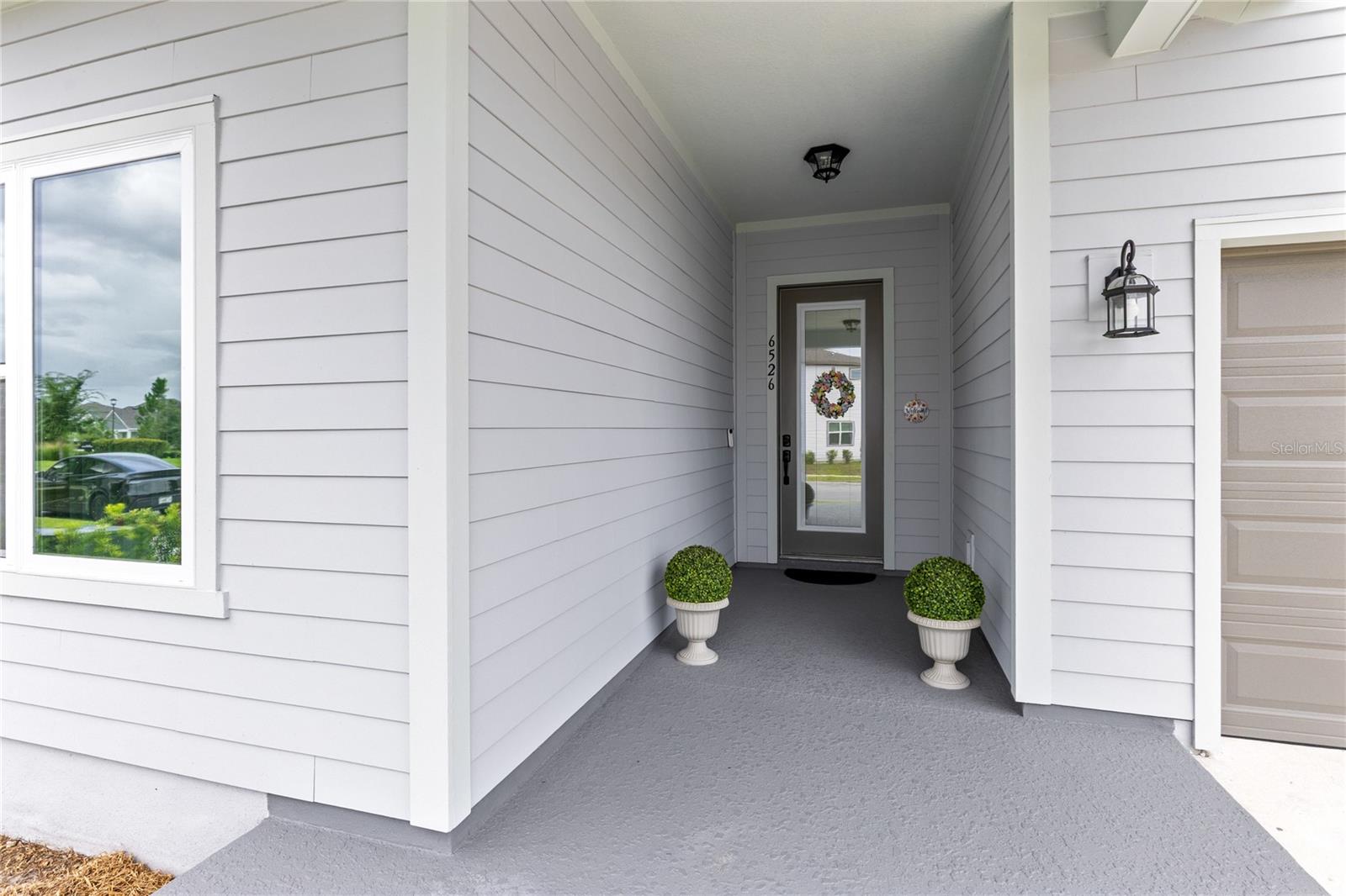 6526 Circle Rock Way Property Photo 2