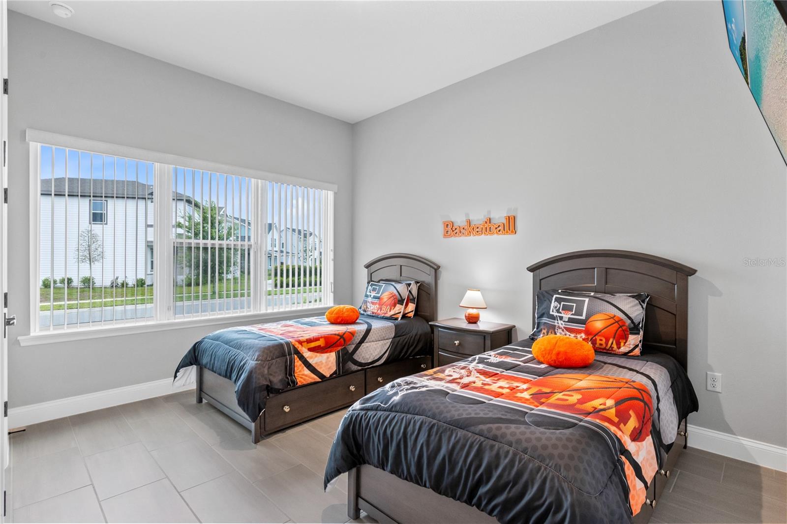 6526 Circle Rock Way Property Photo 24