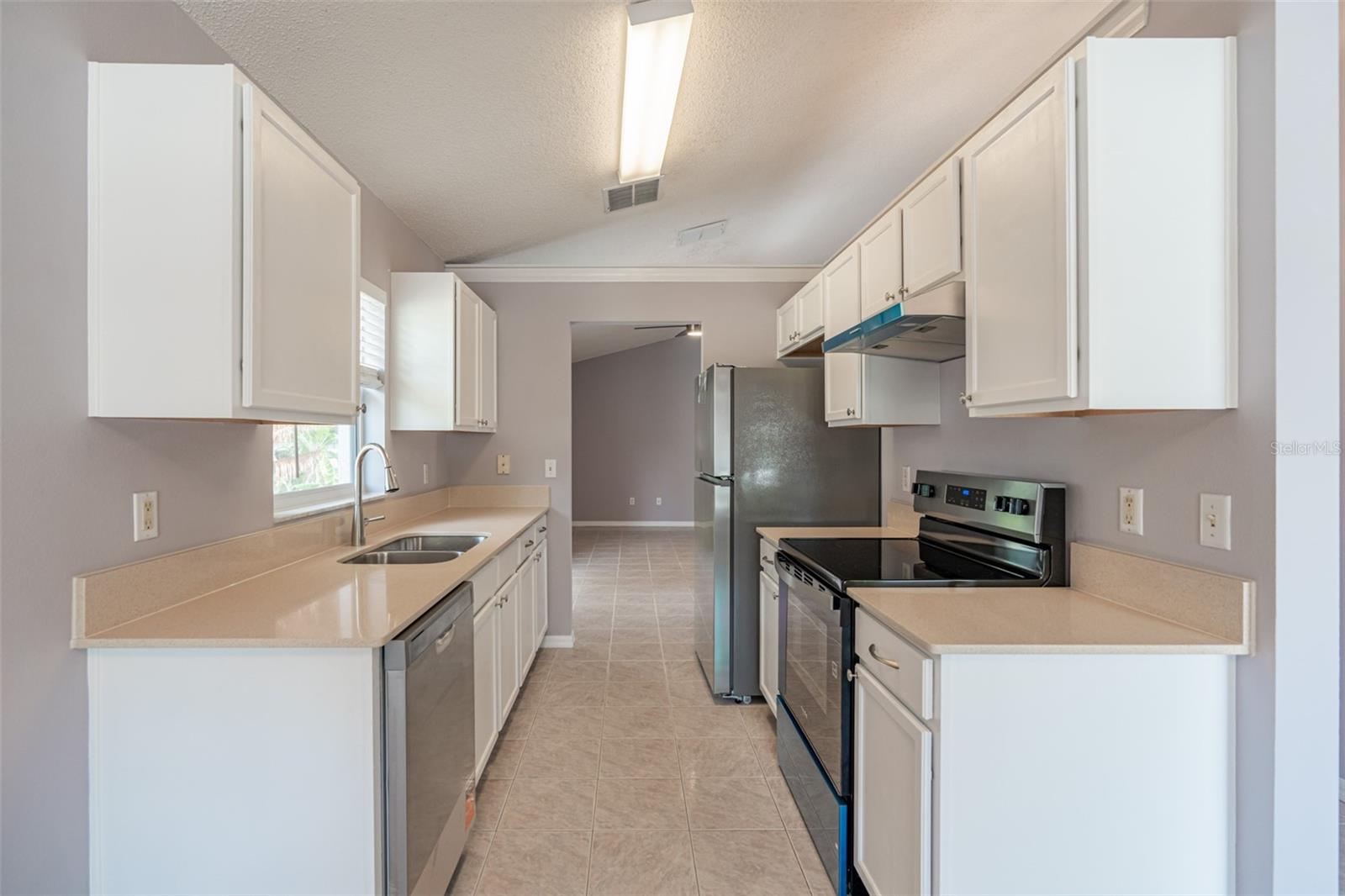 5437 Lehigh Ave Property Photo 13
