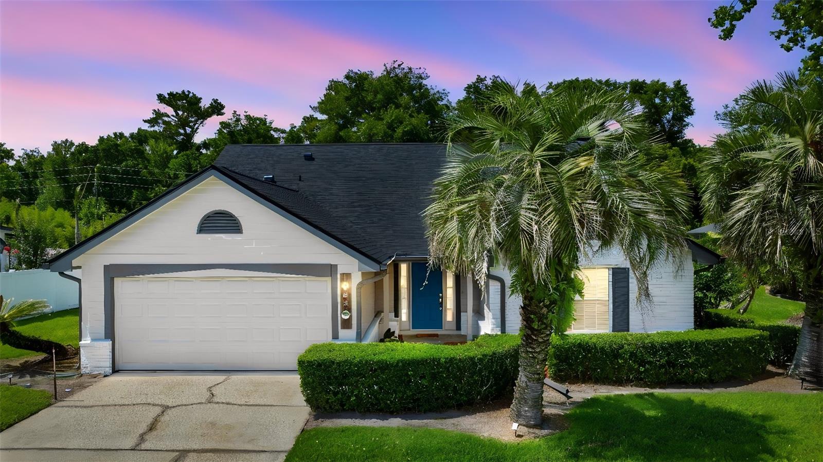 1055 CHESTERFIELD CIR