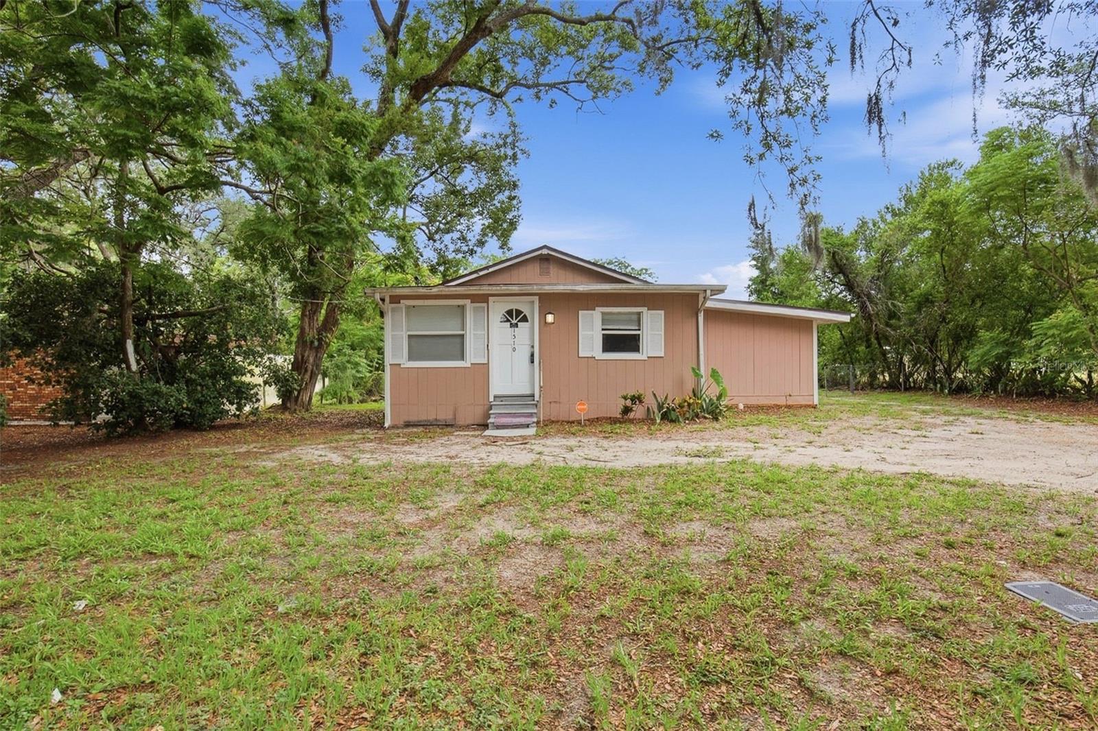 1510 E Navajo Ave Property Photo 1