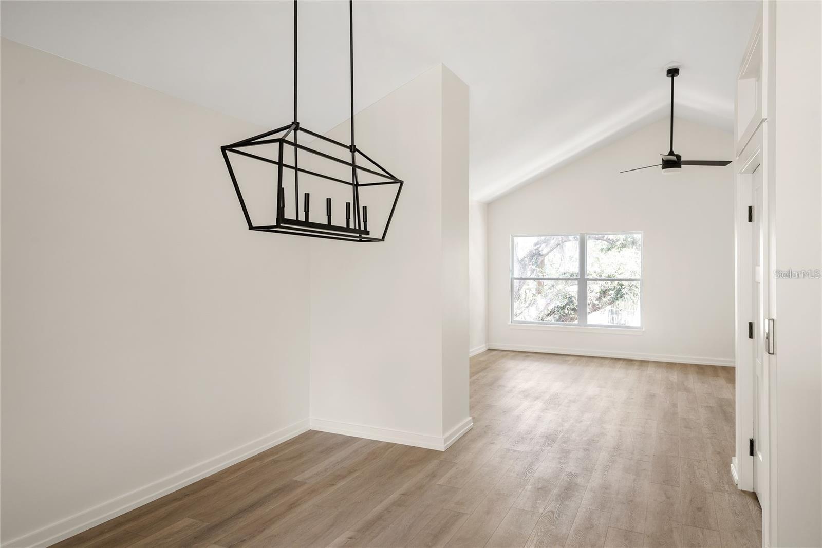 1606 Park Lake St #9 Property Photo 6