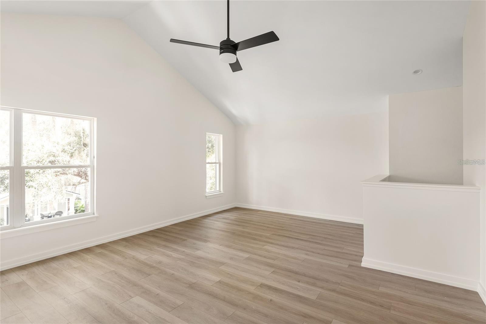 1606 Park Lake St #9 Property Photo 17