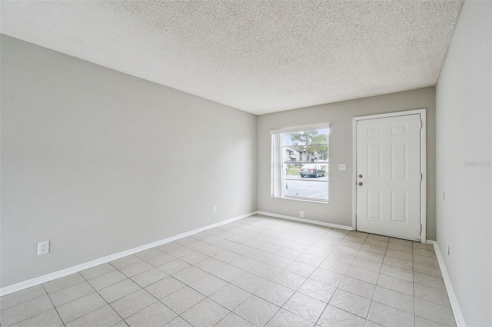 2 Lake Villa Way Property Photo 2