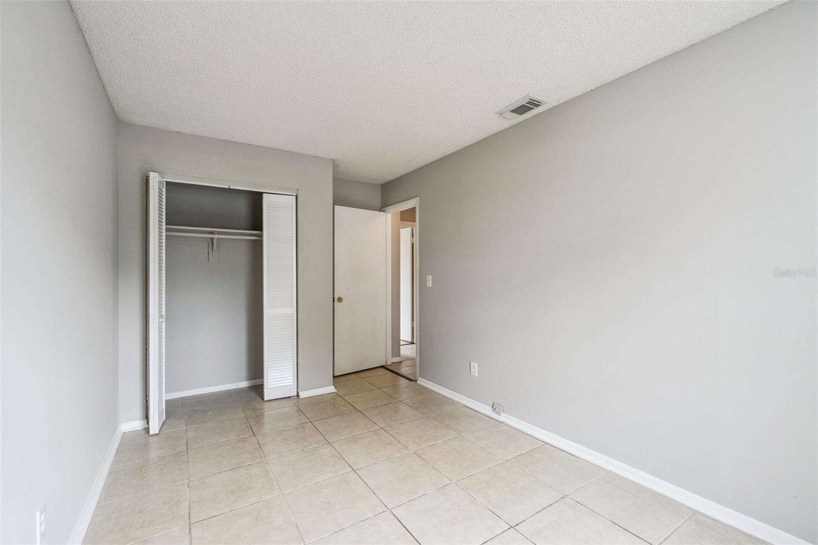 2 Lake Villa Way Property Photo 13