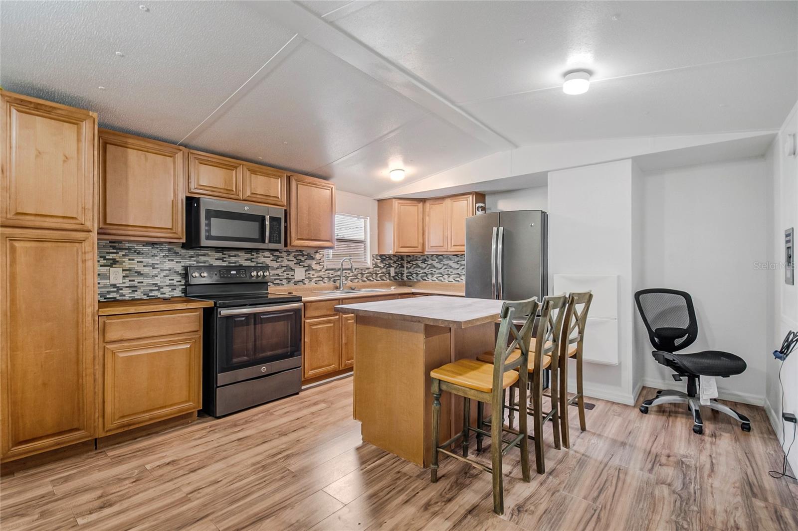 4960 Yukon St Property Photo 44