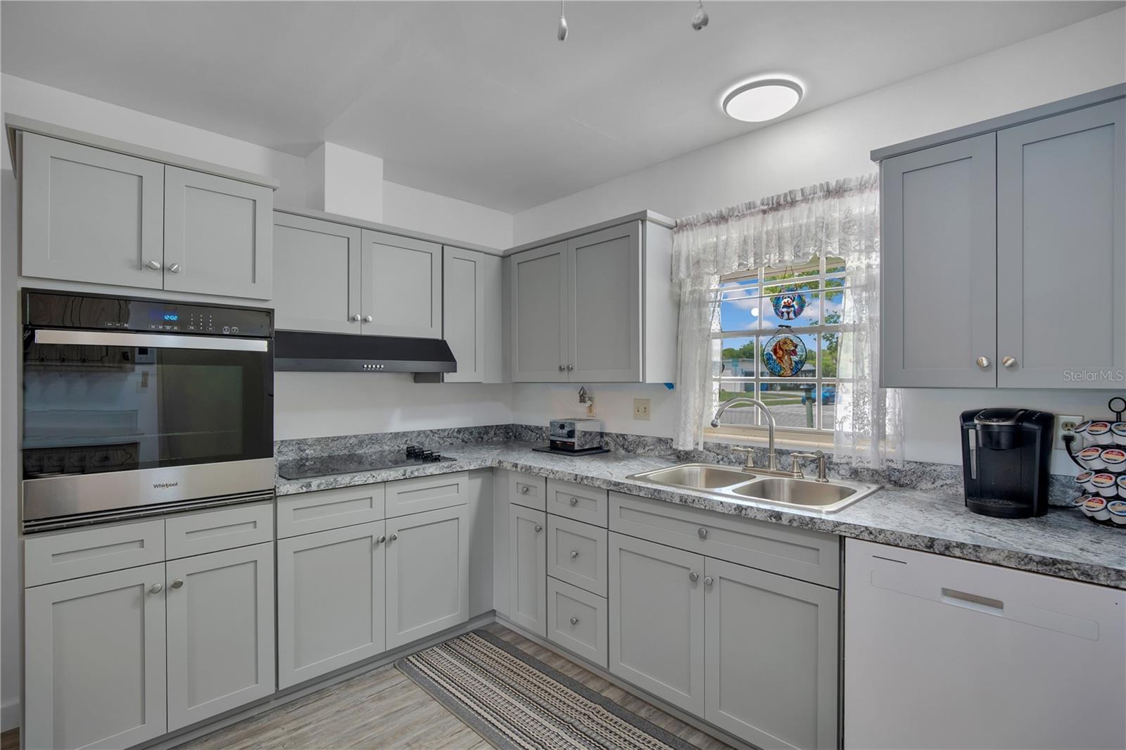 309 Vihlen Rd Property Photo 12