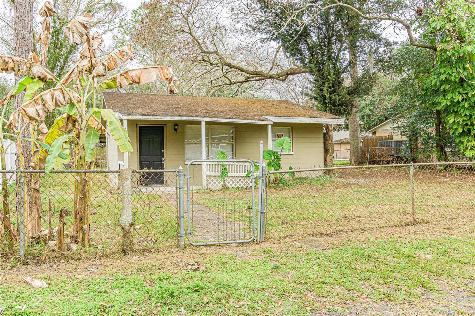 14918 Pinecrest Rd Property Photo 2