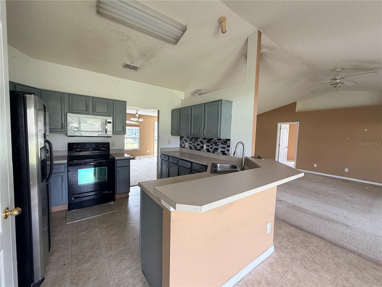 1713 Minnow Ct Property Photo 2