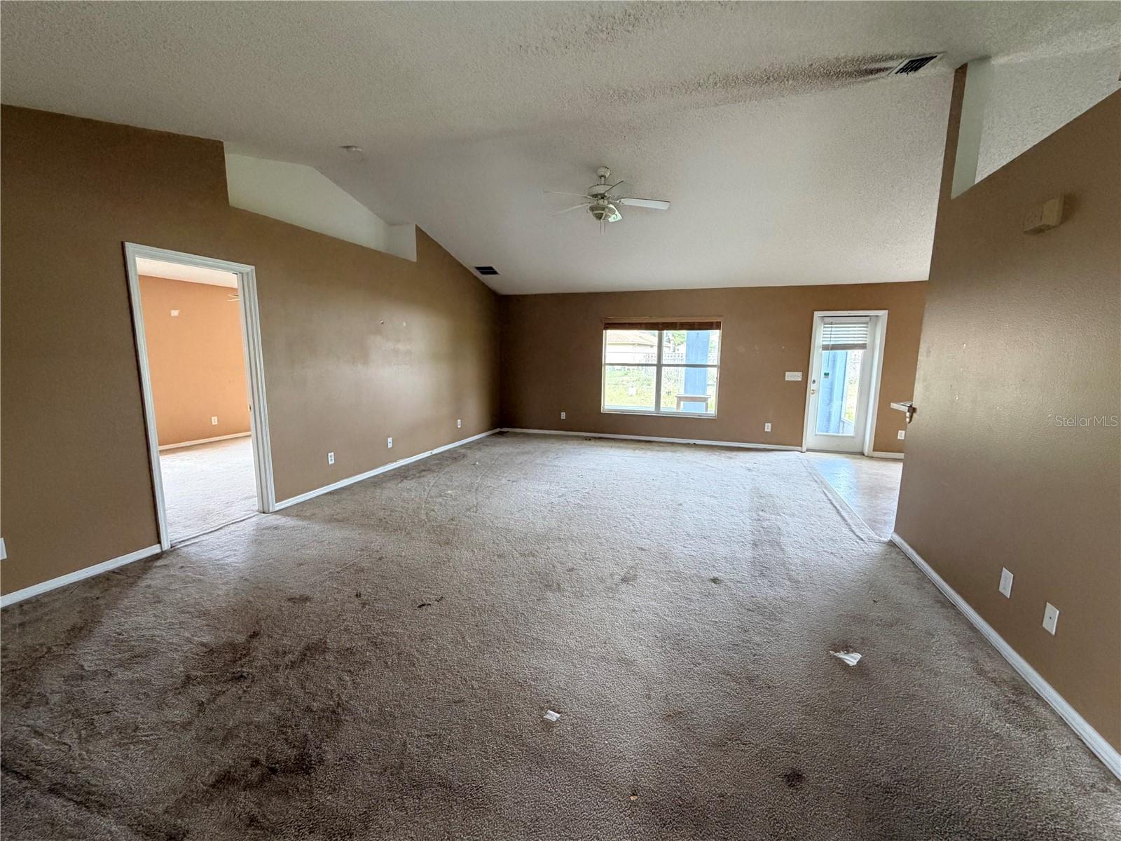 1713 Minnow Ct Property Photo 4