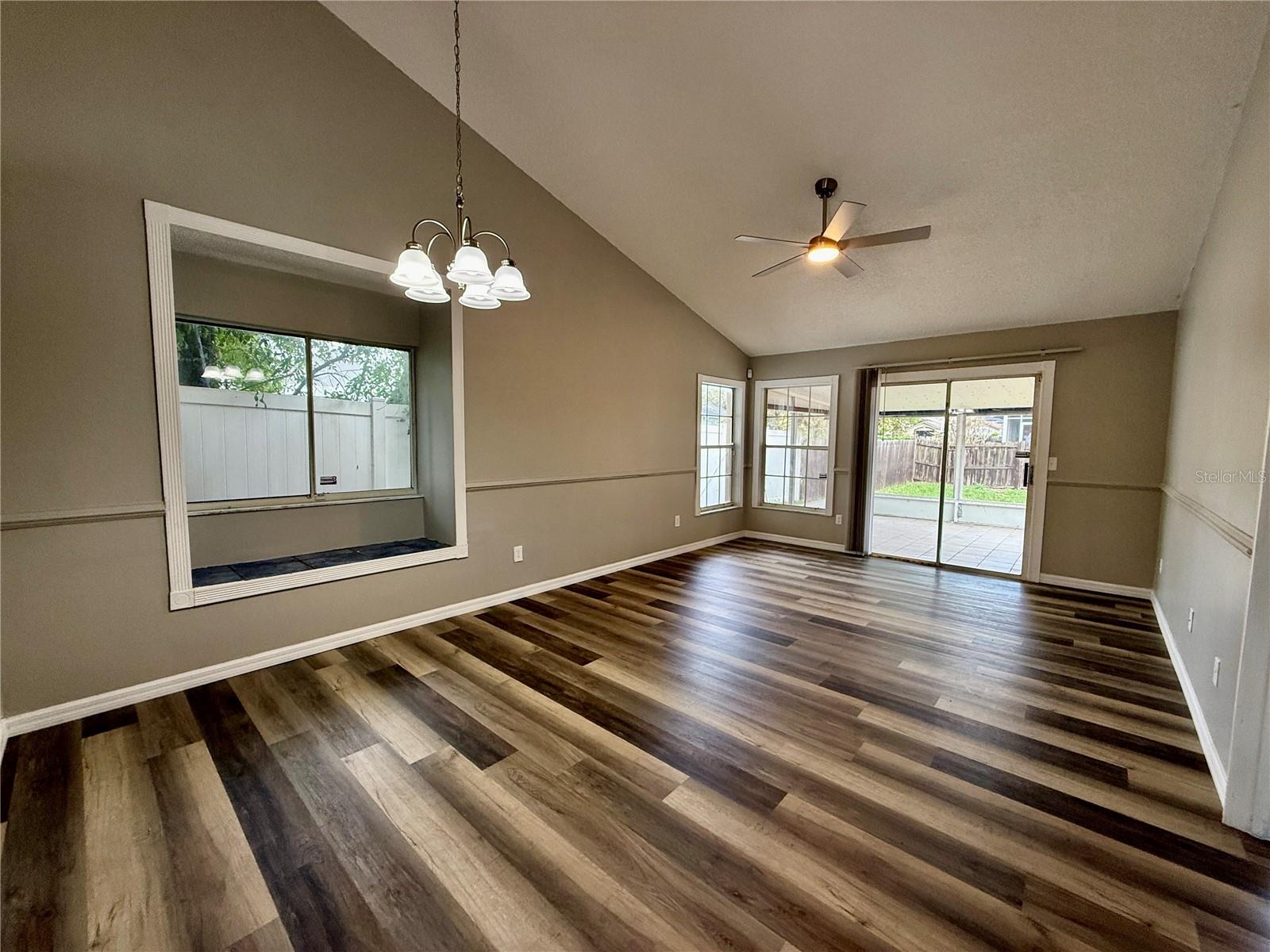6521 Garden Spring Ct Property Photo 4