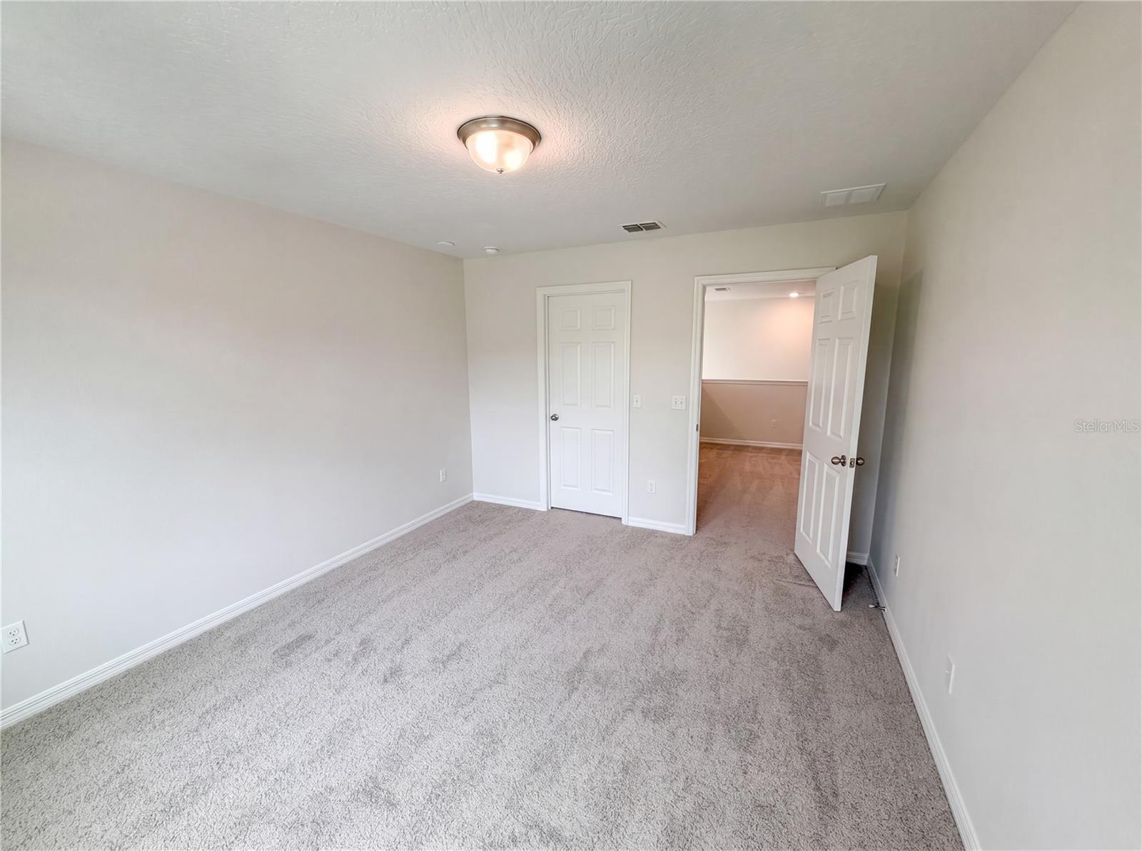 811 Maple Leaf Loop Property Photo 17
