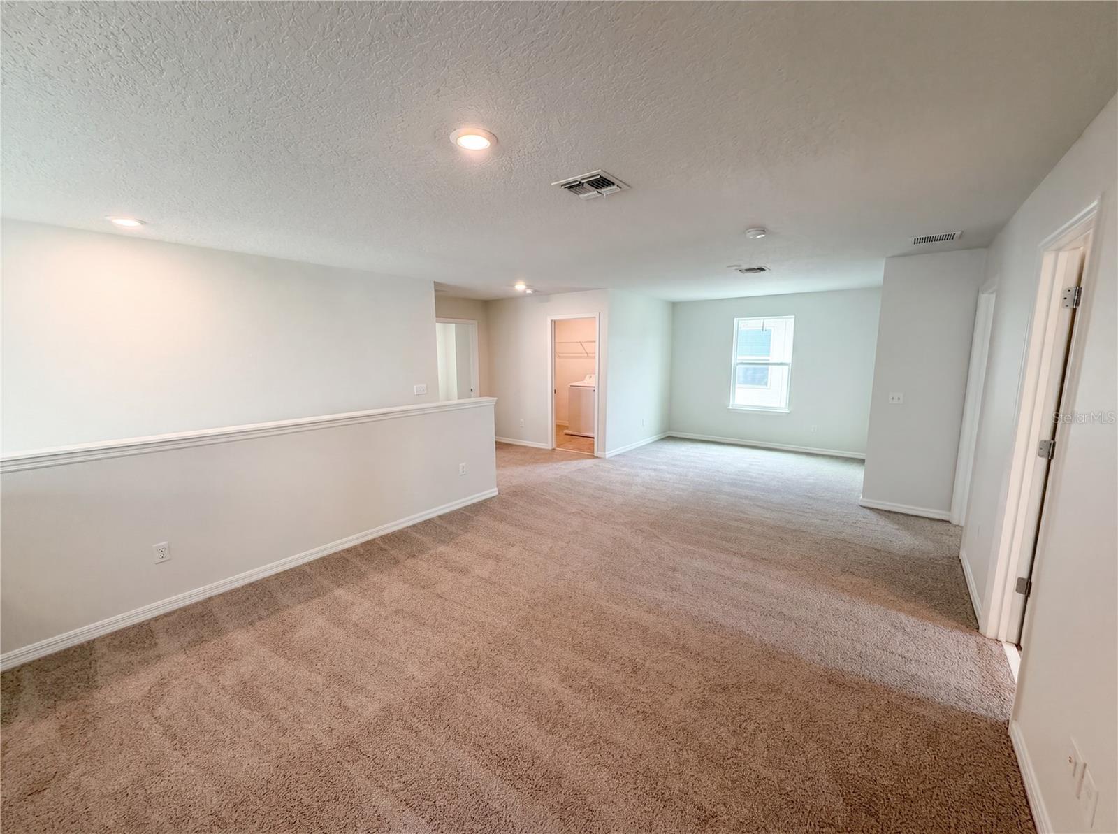 811 Maple Leaf Loop Property Photo 20