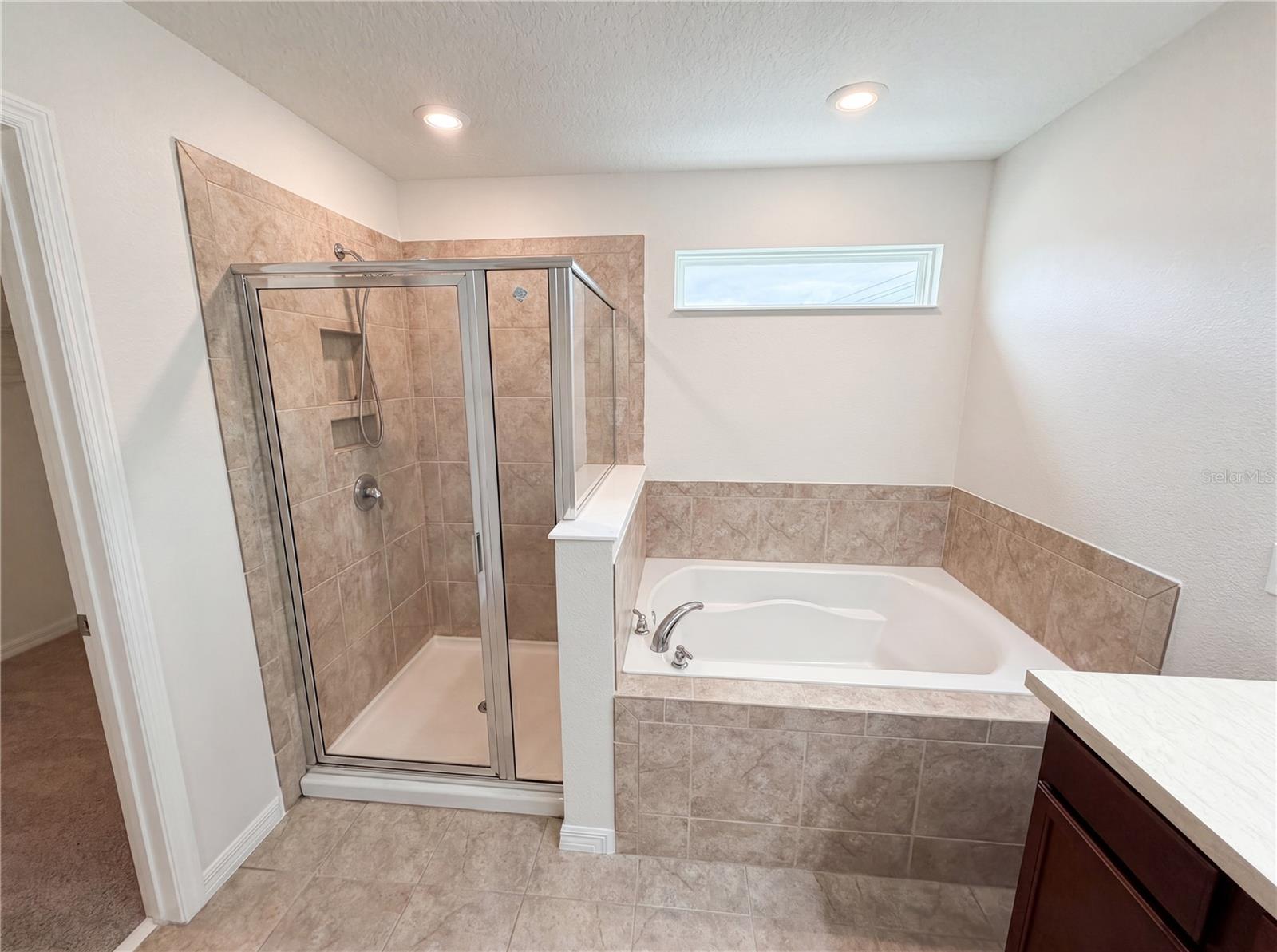 811 Maple Leaf Loop Property Photo 23