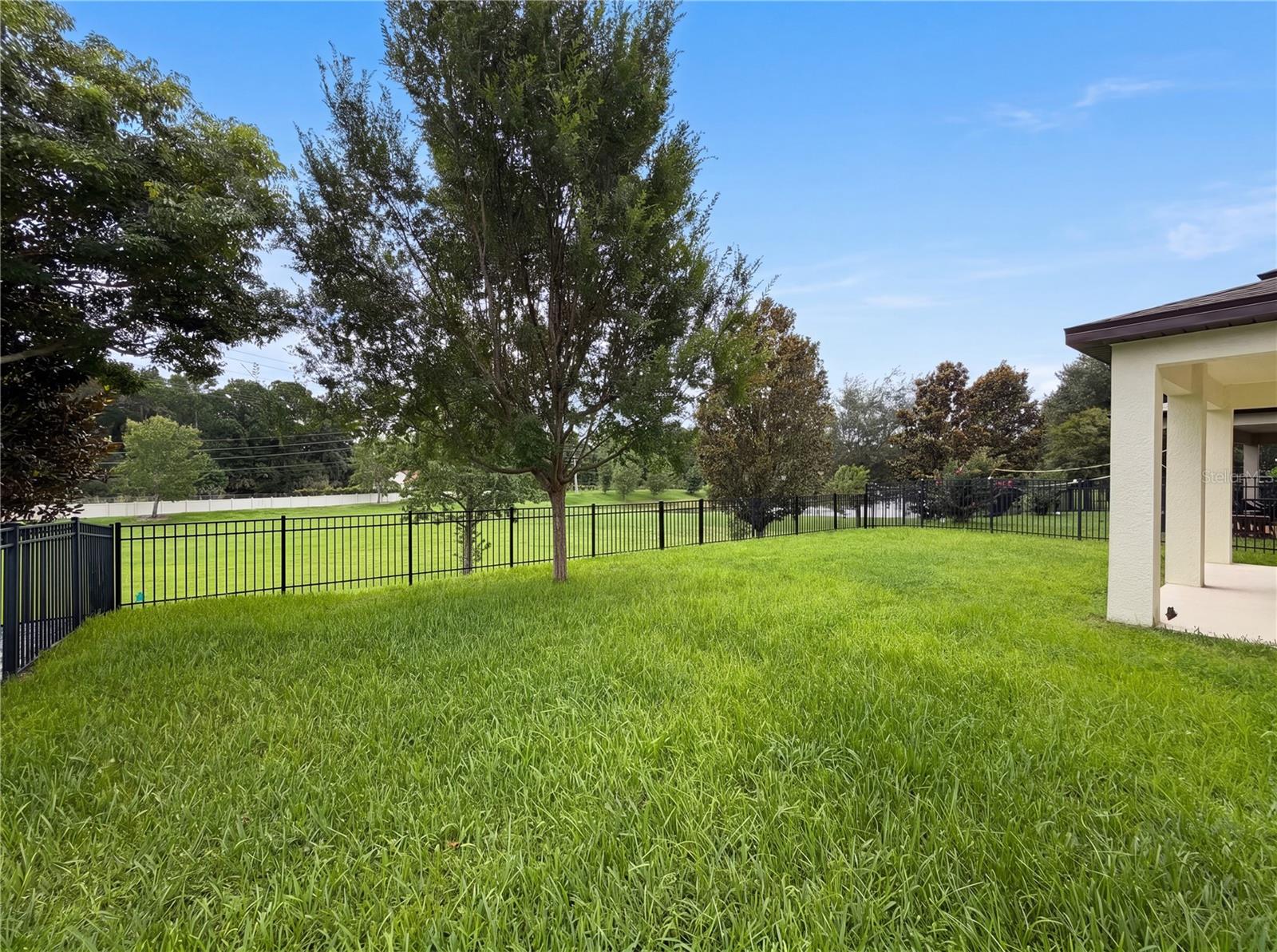 811 Maple Leaf Loop Property Photo 26