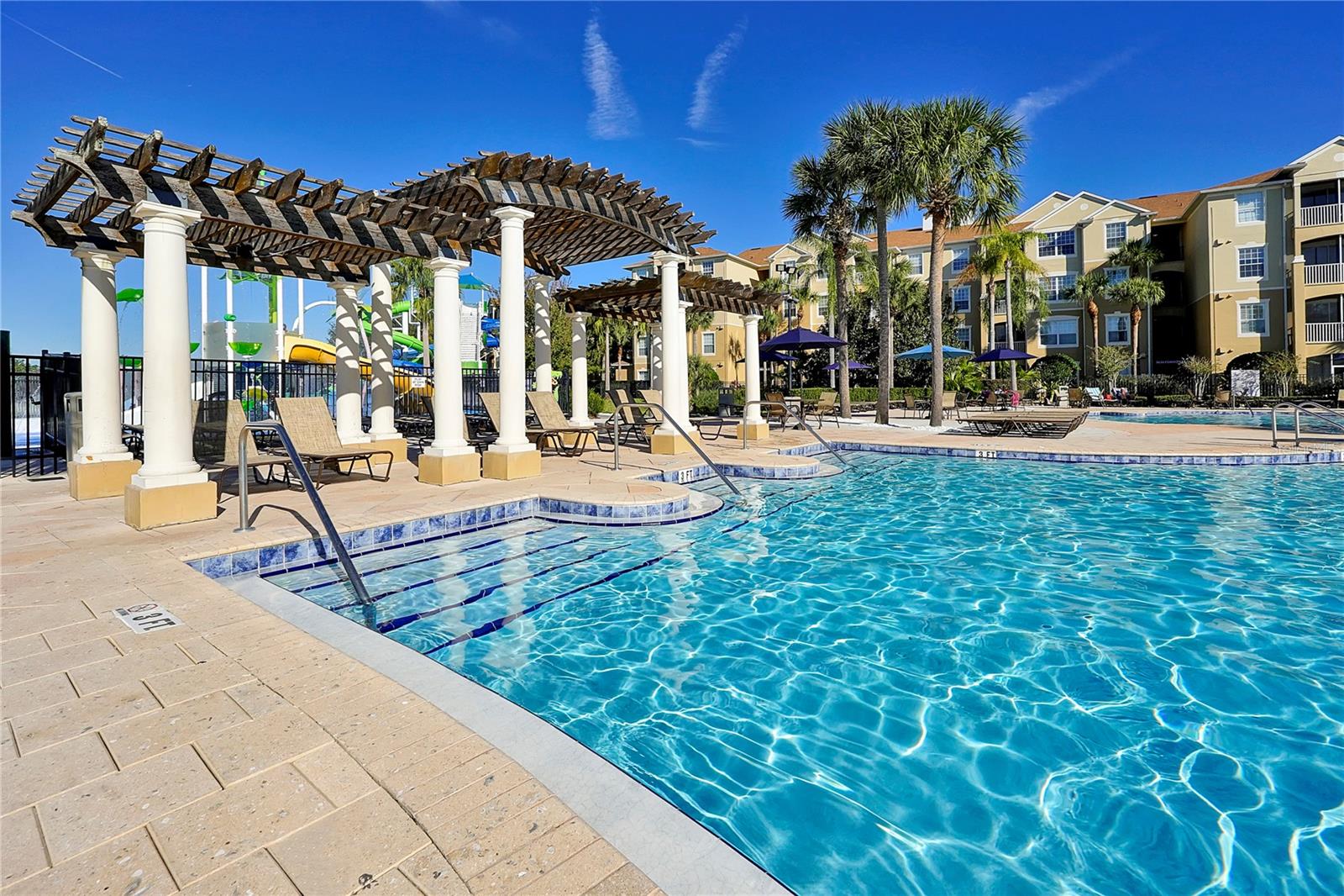 O6413930 Property Photo 48