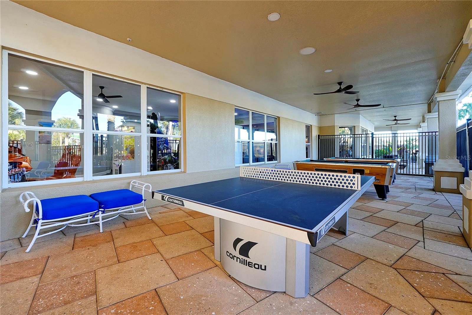 O6413930 Property Photo 54