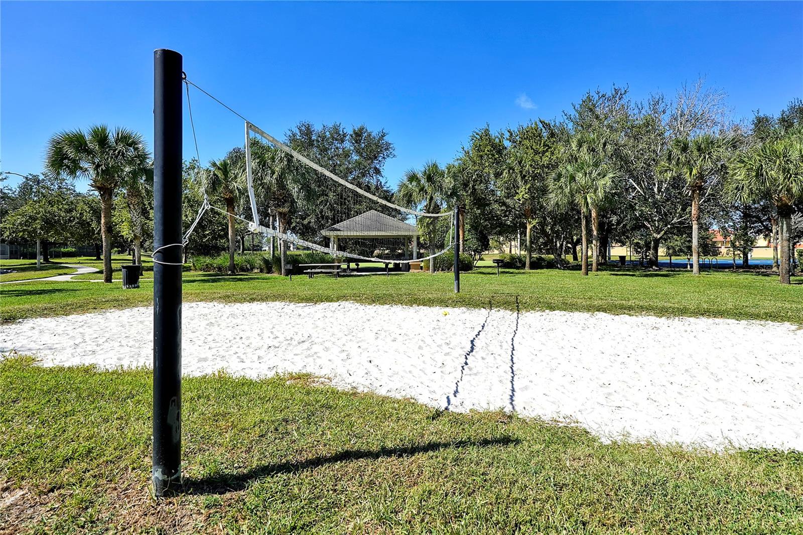 O6413930 Property Photo 60
