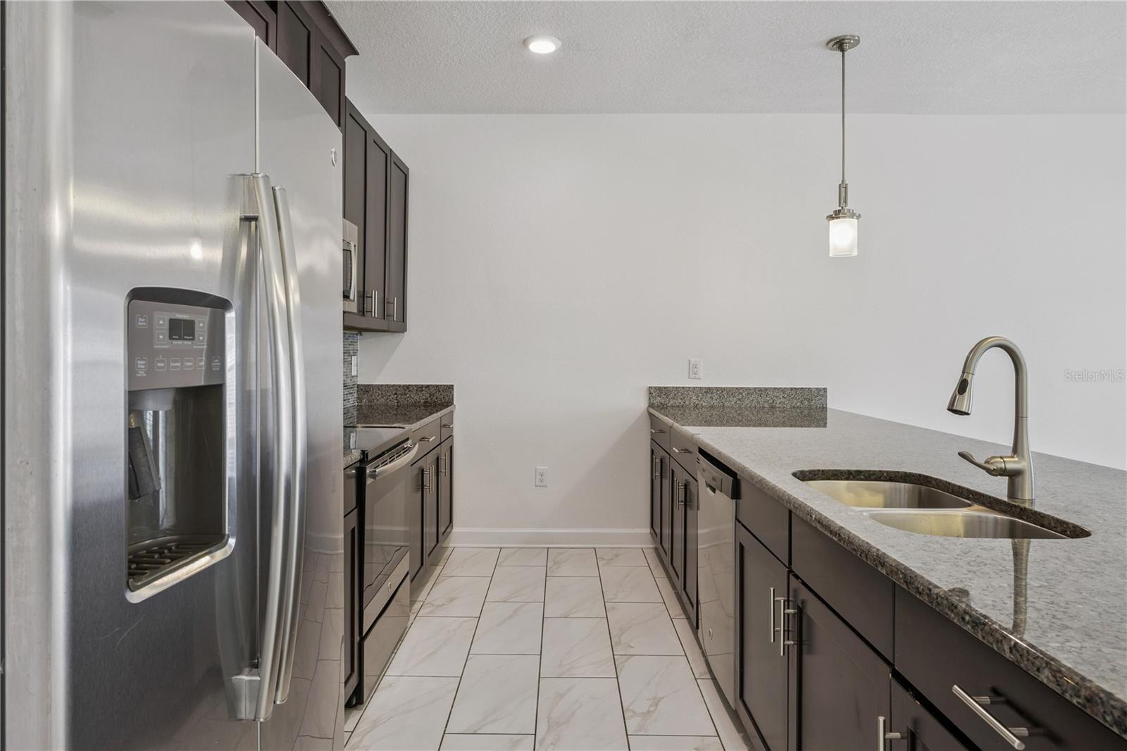 1584 Slice Way Property Photo 6