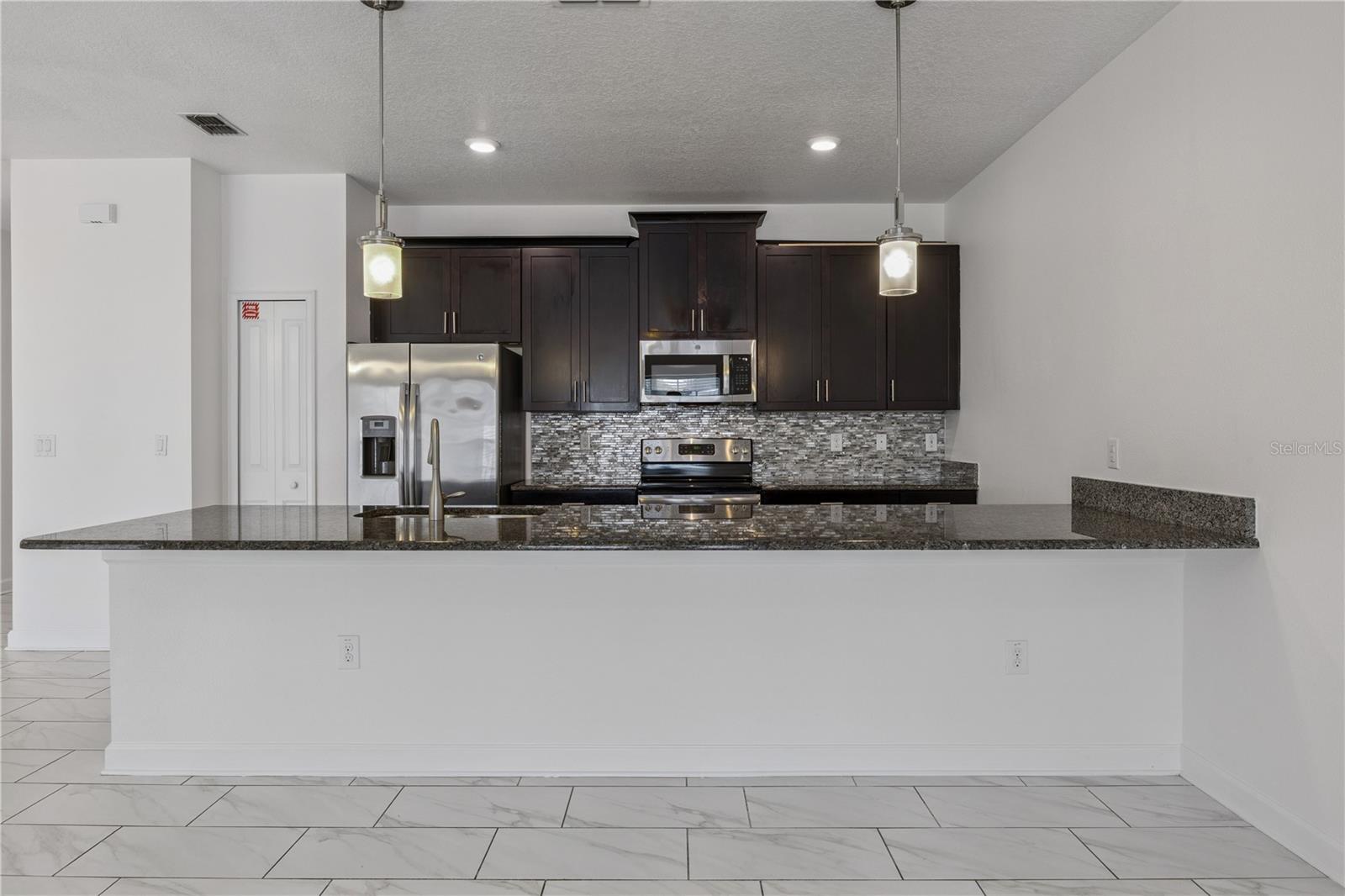 1584 Slice Way Property Photo 7