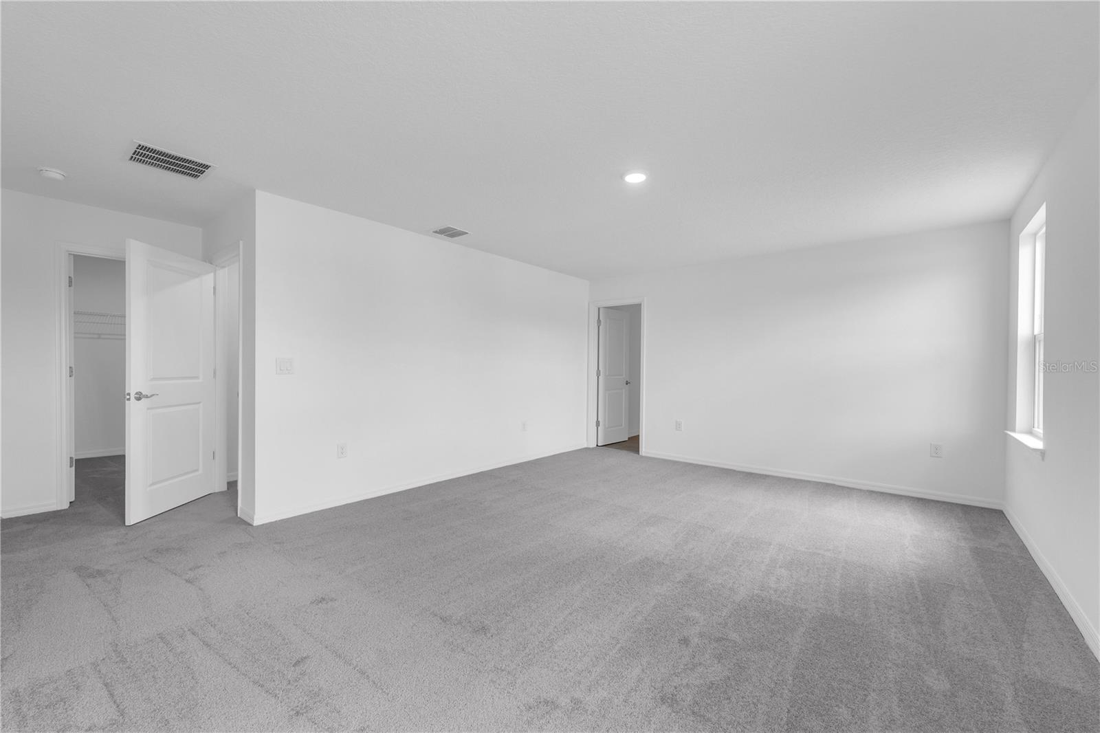 906 Castleford Ave Property Photo 26