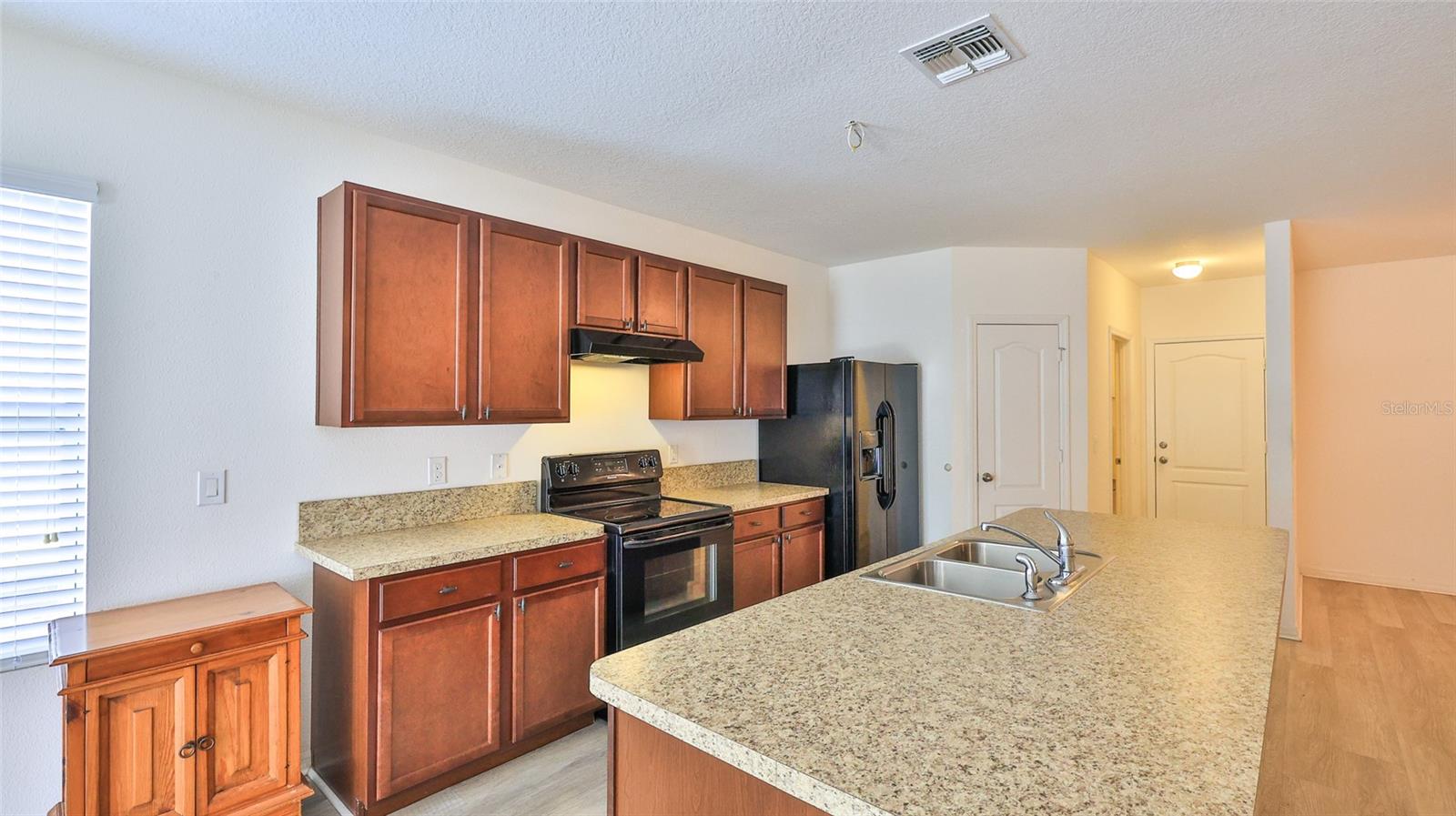 346 Admiralty Ct Property Photo 2