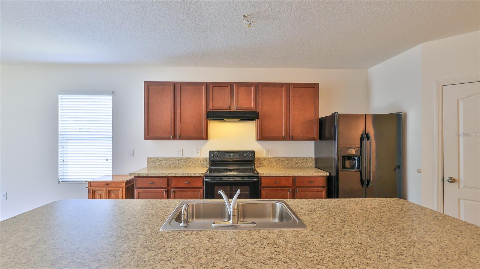 346 Admiralty Ct Property Photo 3
