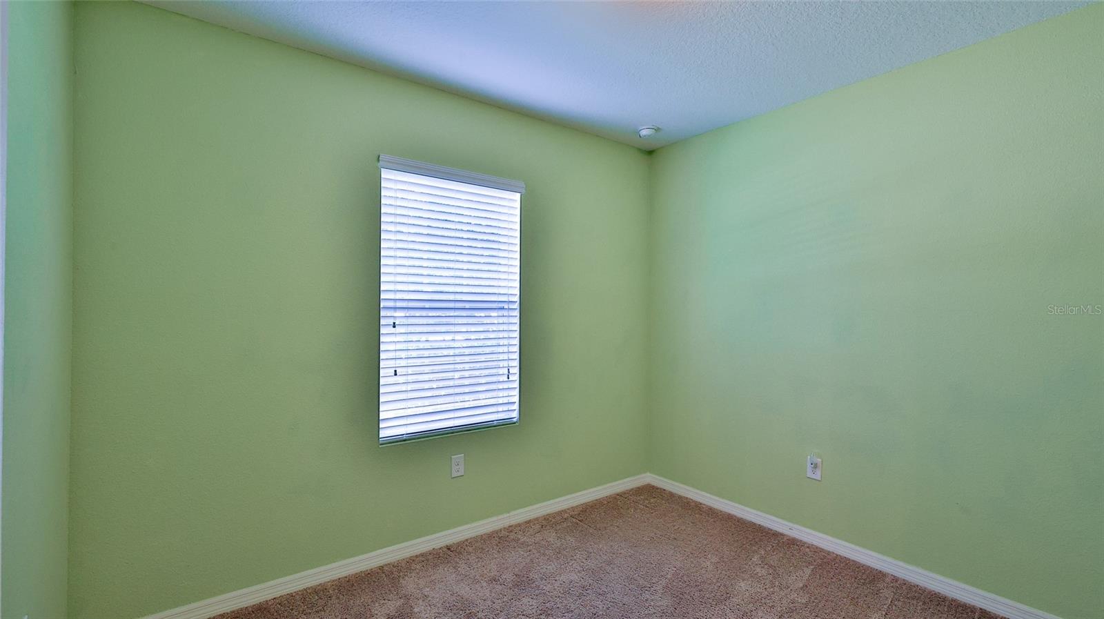 346 Admiralty Ct Property Photo 7