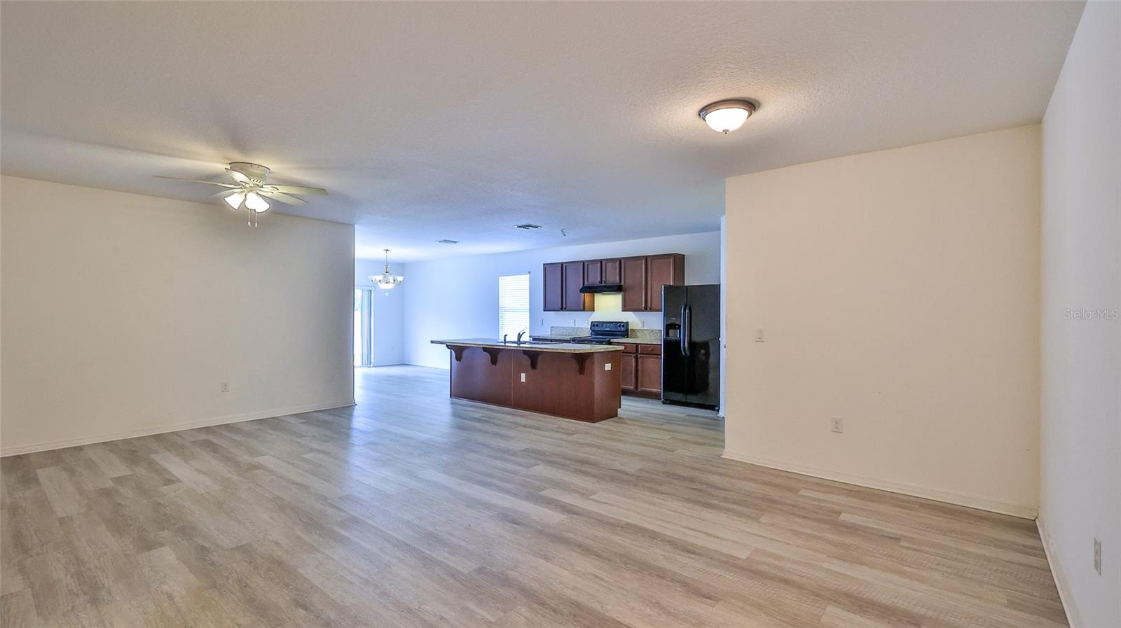 346 Admiralty Ct Property Photo 10