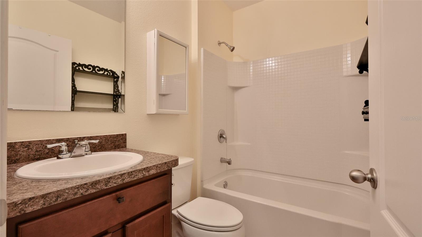 346 Admiralty Ct Property Photo 17
