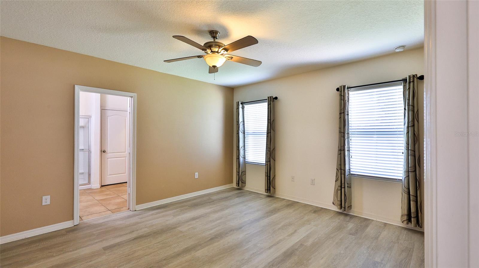 346 Admiralty Ct Property Photo 19