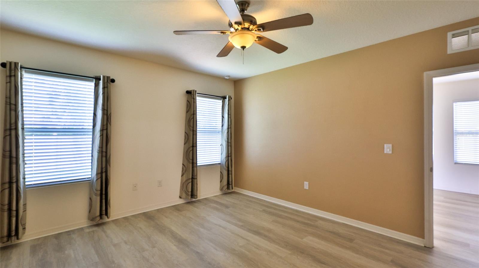 346 Admiralty Ct Property Photo 20