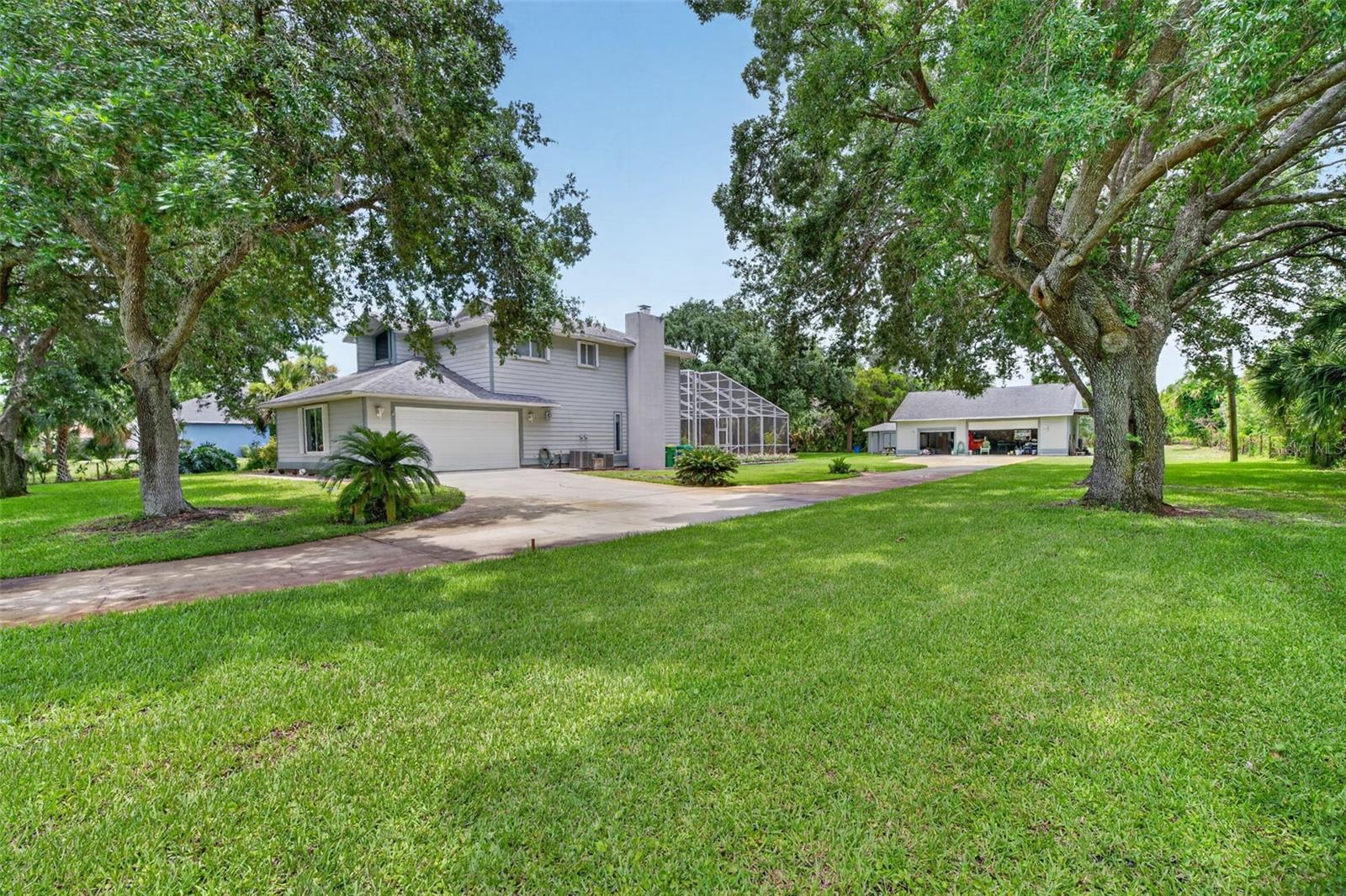 3247 Dalhi St Property Photo 3