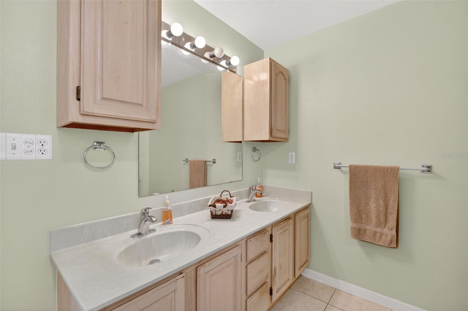 3247 Dalhi St Property Photo 24